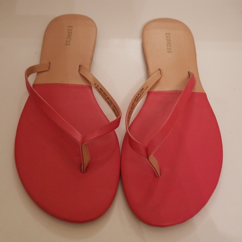 Express flip flops